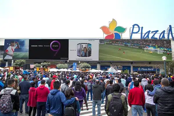 pantalla Plaza Norte Lima